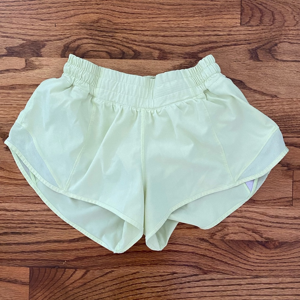 Lululemon Hotty Hot 2.5 Shorts